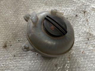 bontott SKODA OCTAVIA III Kiegyenlítő Tartály