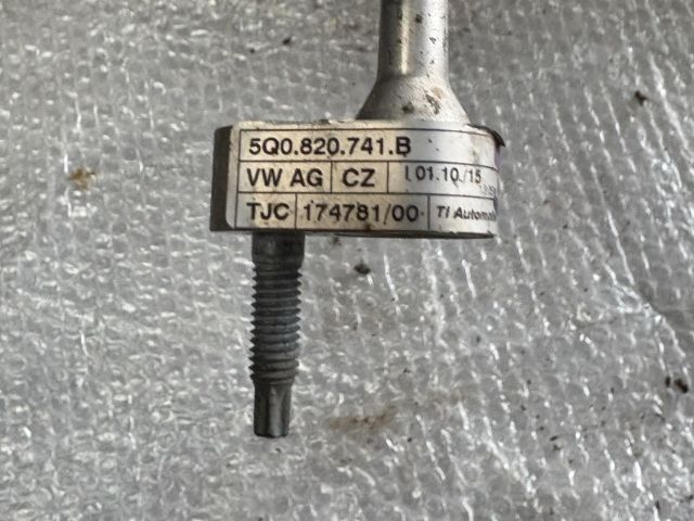 bontott SKODA OCTAVIA III Klíma Cső