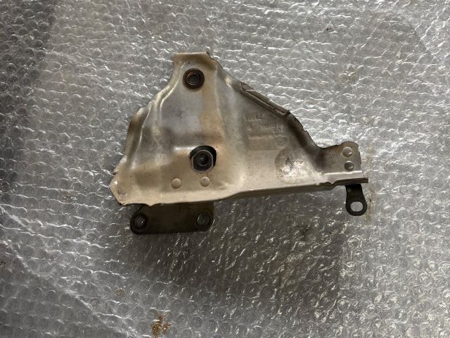 bontott SKODA OCTAVIA III Leömlő Hővédő Lemez