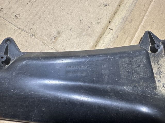 bontott SKODA OCTAVIA III Levegőbeszívó Keret