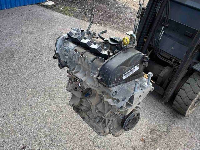 bontott SKODA OCTAVIA III Motor (Fűzött blokk hengerfejjel)