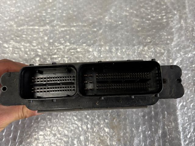 bontott SKODA OCTAVIA III Motorvezérlő