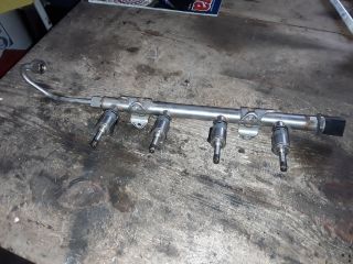 bontott SKODA OCTAVIA III Porlasztó Sor / Híd