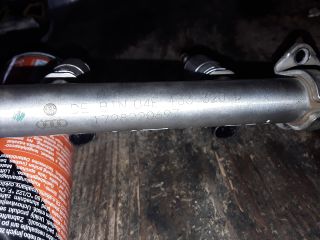 bontott SKODA OCTAVIA III Porlasztó Sor / Híd