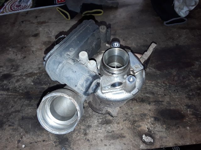 bontott SKODA OCTAVIA III Turbó