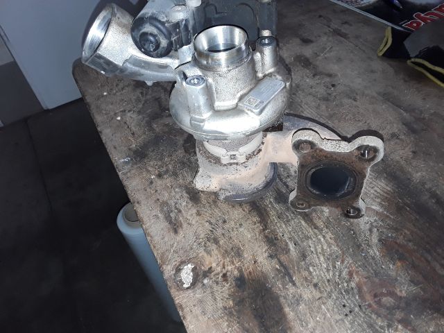 bontott SKODA OCTAVIA III Turbó