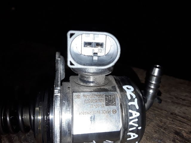 bontott SKODA OCTAVIA III Üzemanyag Szivattyú