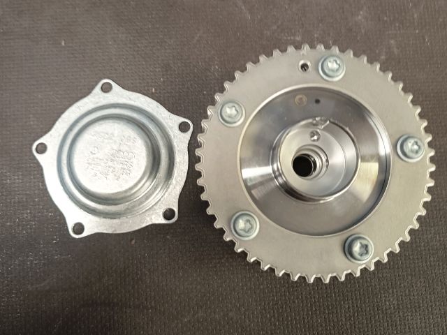 bontott SKODA OCTAVIA III Vezérműtengely Leszorító