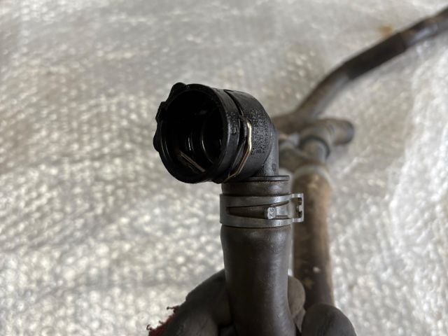 bontott SKODA OCTAVIA III Vízcső