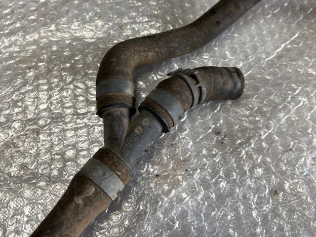 bontott SKODA OCTAVIA III Vízcső