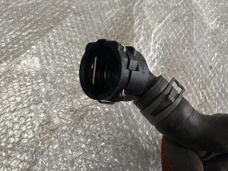 bontott SKODA OCTAVIA III Vízcső