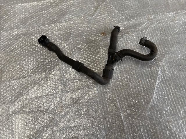 bontott SKODA OCTAVIA III Vízcső