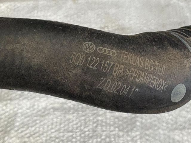 bontott SKODA OCTAVIA III Vízcső