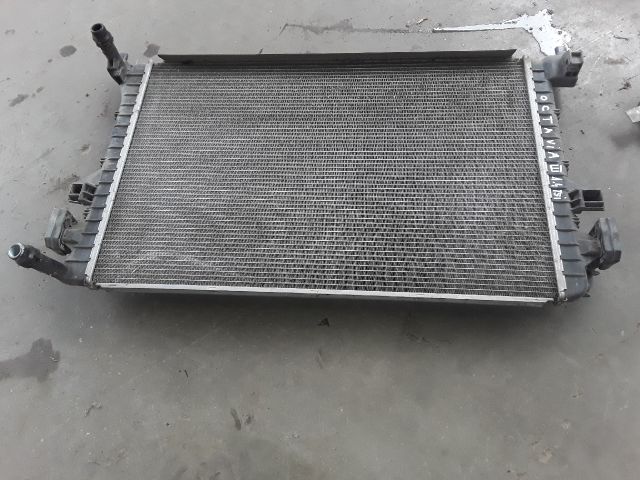 bontott SKODA OCTAVIA III Vízhűtő Radiátor (Klímás)