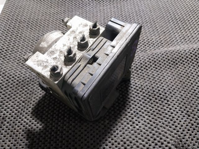 bontott SKODA OCTAVIA III ABS Kocka