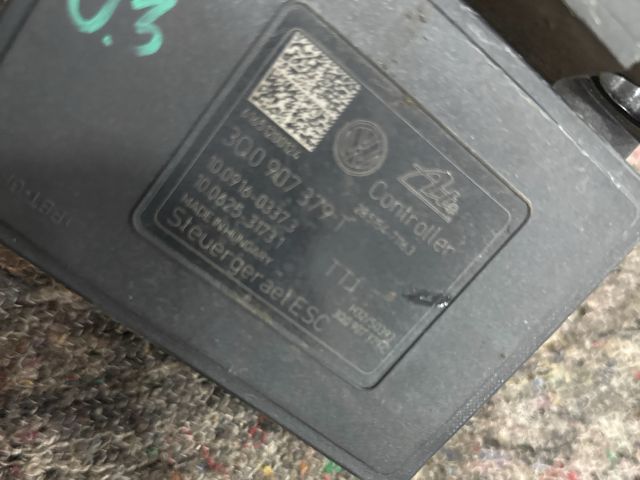 bontott SKODA OCTAVIA III ABS Kocka