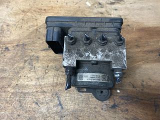 bontott SKODA OCTAVIA III ABS Kocka