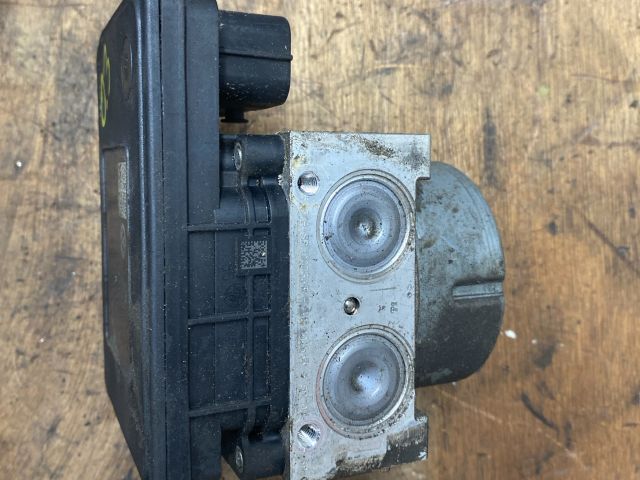 bontott SKODA OCTAVIA III ABS Kocka