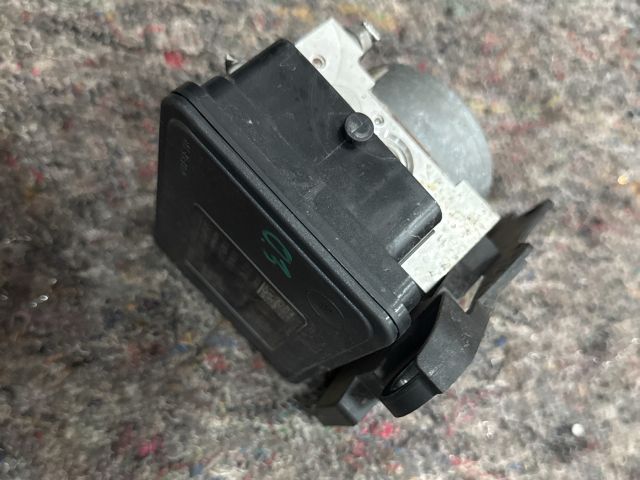 bontott SKODA OCTAVIA III ABS Kocka