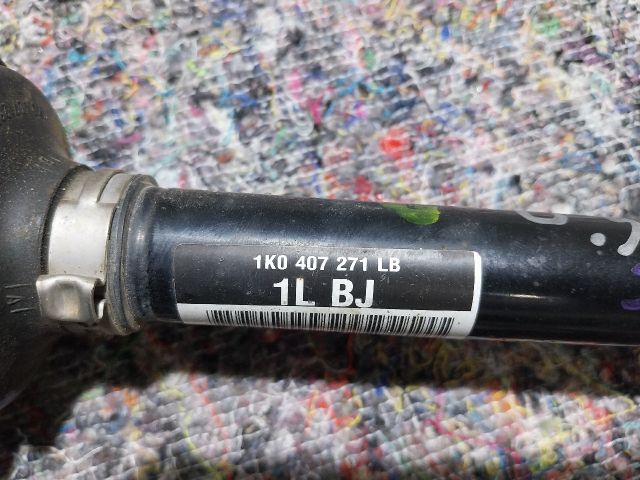 bontott SKODA OCTAVIA III Bal Féltengely