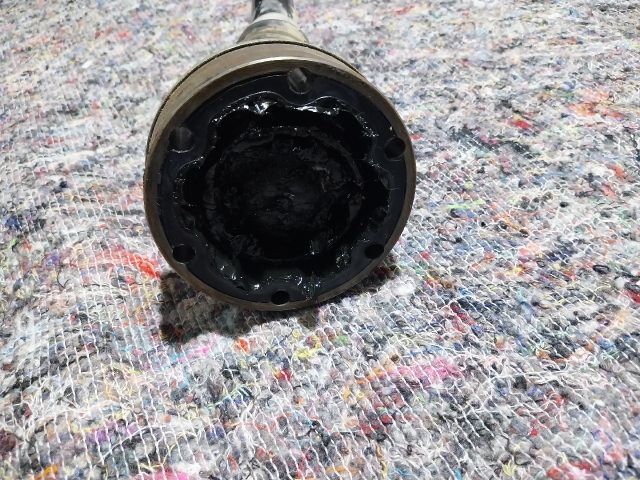 bontott SKODA OCTAVIA III Bal Féltengely