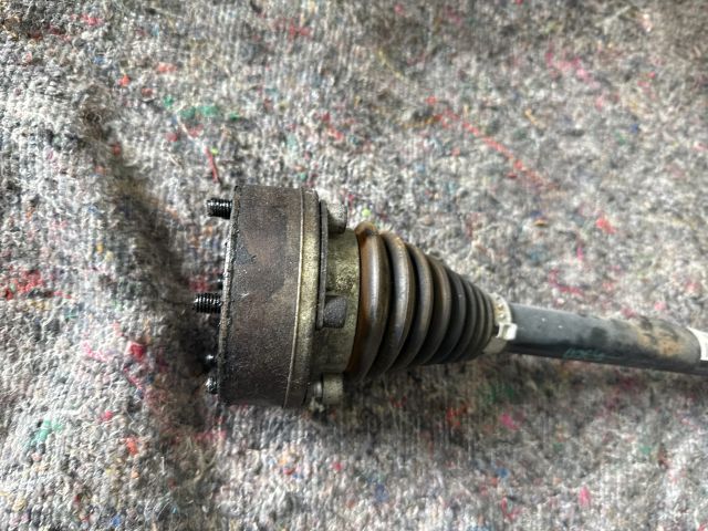 bontott SKODA OCTAVIA III Bal Féltengely