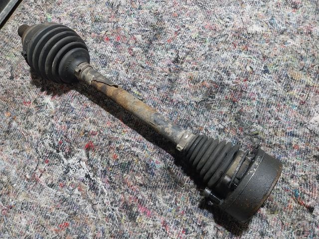 bontott SKODA OCTAVIA III Bal Féltengely