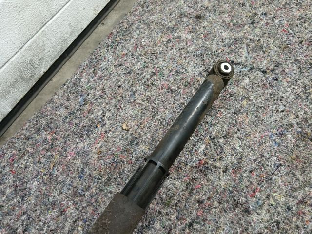 bontott SKODA OCTAVIA III Bal hátsó Lengéscsillapító