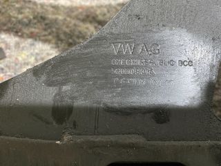 bontott SKODA OCTAVIA III Első Bölcső