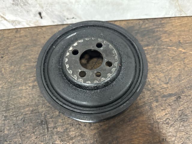 bontott SKODA OCTAVIA III Főtengely Szíjtárcsa