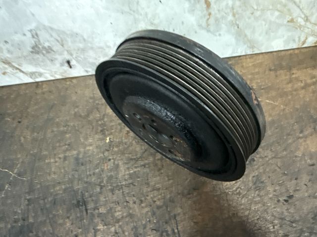 bontott SKODA OCTAVIA III Főtengely Szíjtárcsa