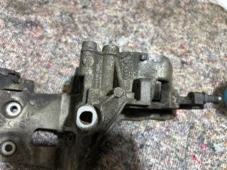 bontott SKODA OCTAVIA III Generátor Tartó Bak