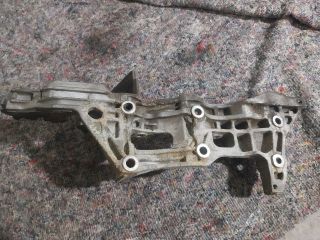 bontott SKODA OCTAVIA III Generátor Tartó Bak