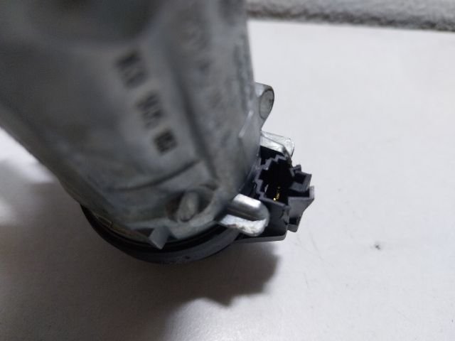 bontott SKODA OCTAVIA III Gyújtáskapcsoló Házzal