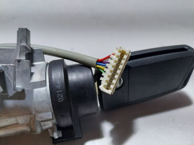 bontott SKODA OCTAVIA III Gyújtáskapcsoló Házzal