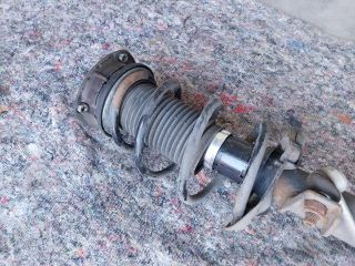 bontott SKODA OCTAVIA III Jobb első Csonkállvány Kerékaggyal