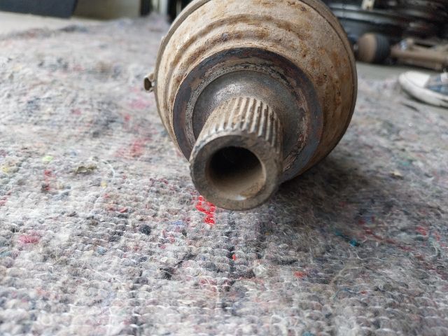 bontott SKODA OCTAVIA III Jobb Féltengely