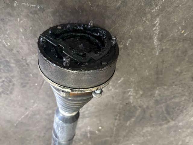 bontott SKODA OCTAVIA III Jobb Féltengely