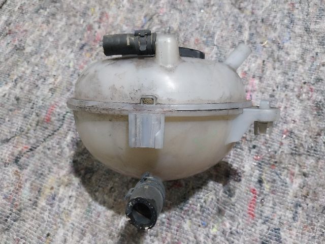 bontott SKODA OCTAVIA III Kiegyenlítő Tartály