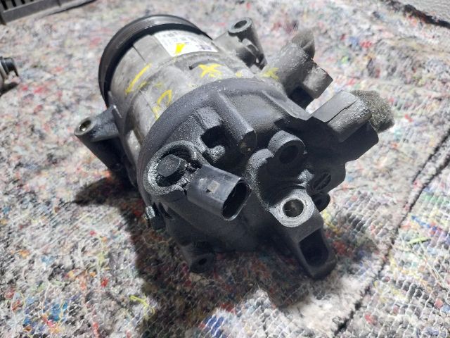 bontott SKODA OCTAVIA III Klímakompresszor