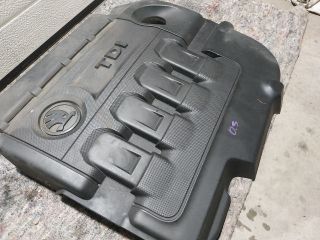 bontott SKODA OCTAVIA III Középső Motorburkolat