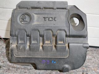 bontott SKODA OCTAVIA III Középső Motorburkolat