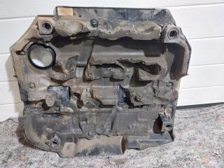 bontott SKODA OCTAVIA III Középső Motorburkolat