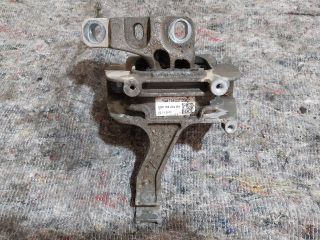 bontott SKODA OCTAVIA III Motor Tartó Bak (Fém)