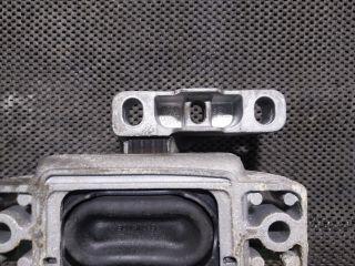 bontott SKODA OCTAVIA III Motor Tartó Bak (Fém)