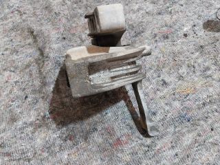 bontott SKODA OCTAVIA III Motor Tartó Bak (Fém)