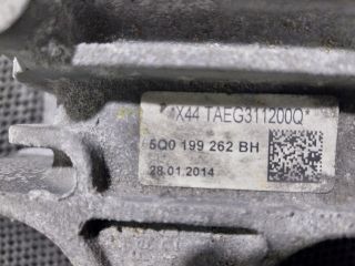 bontott SKODA OCTAVIA III Motor Tartó Bak (Fém)