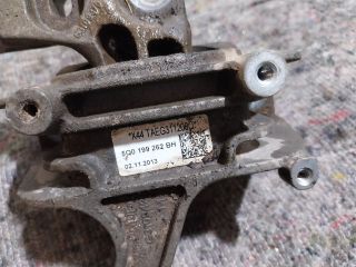 bontott SKODA OCTAVIA III Motor Tartó Bak (Fém)