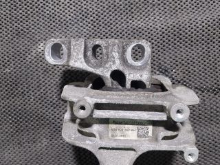 bontott SKODA OCTAVIA III Motor Tartó Bak (Fém)