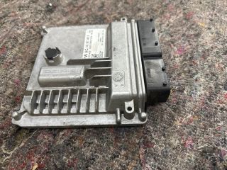 bontott SKODA OCTAVIA III Motorvezérlő